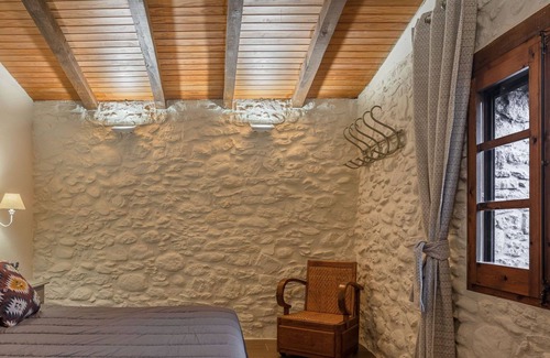 La Vall de Bianya Apartamento | Apartamento rural Can Torrotes para 4 personas