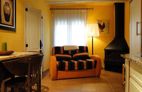Portell Cabaña | Apartamento rural para 2 pax con wifi gratis y chimenea entre Lleida y Manresa