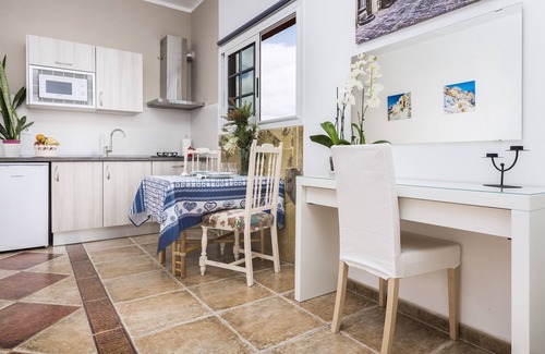 Tuineje Apartamento | Apartamento rural "Casa Suárez" con terraza, vistas a la montaña y jardín