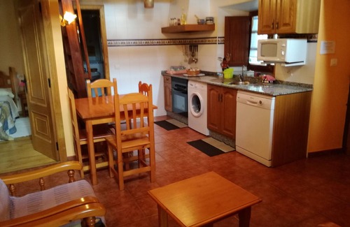 Serantes Cabaña | Apartamento rural (alquiler íntegro) Pumarega para 4 personas