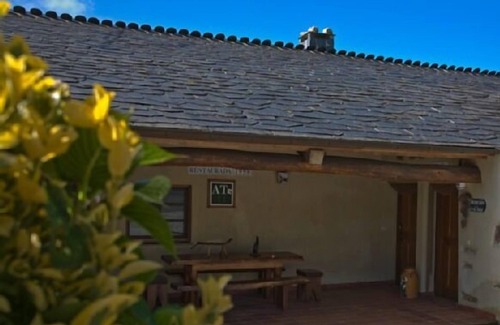 Serantes Cabaña | Apartamento rural (alquiler íntegro) Pumarega para 4 personas