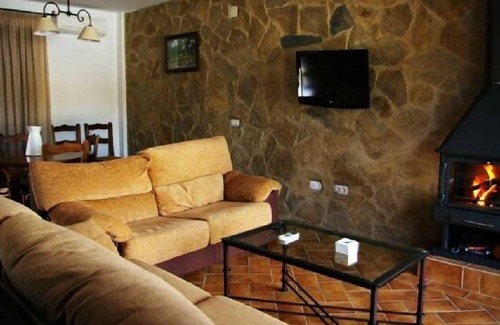 Cardena Cabaña | Rural apartment La Venta del Charco for 8 people