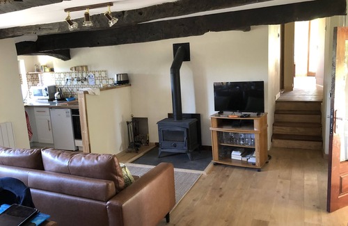 Auzits Cabaña | Rural cottage, beautiful views, Large garden 10min from the Château de Bournazel