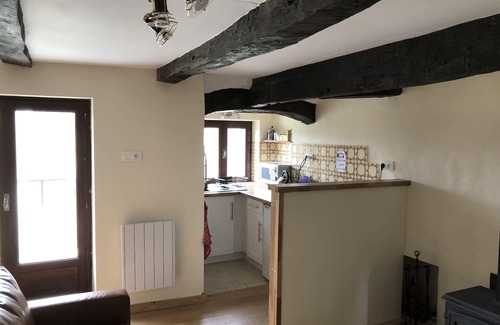 Auzits Cabaña | Rural cottage, beautiful views, Large garden 10min from the Château de Bournazel