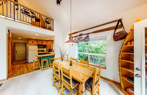Hoodsport Casa | Rural, dog-friendly home with loft, deck, firepit, private grill, and game room