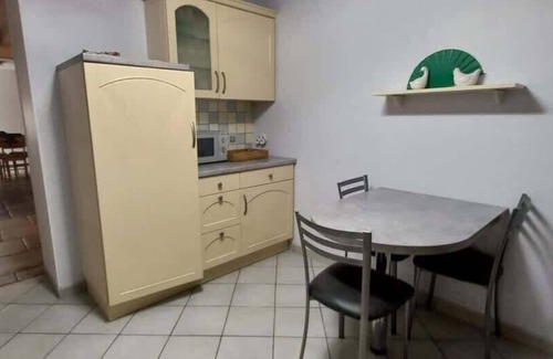 Scoury Casa | Rural Getaway: House 10 people, garden, fireplace