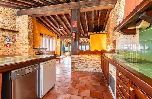 Canet lo Roig Casa | Casa de vacaciones rural 'El Trull' con vistas a la montaña, Wi-Fi y aire acondicionado