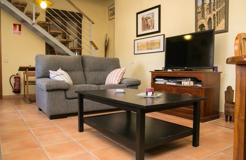 Aldeonsancho Cabaña | CASA RURAL "LA RIBERA DEL RÍO SAN JUAN"