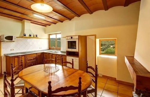 La Baronia de Rialb Cabaña | Casa Rural junto Lago; 22 personas; Aire Acondicionado; Grupos, Familias