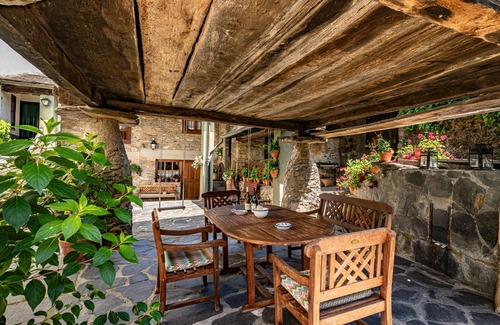 Posada de Rengos Casa | Casa rural 'Casa Mario' con vistas a la montaña, jardín y Wi-Fi