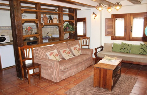 Argote Cabaña | Casa rural (alquiler íntegro) Aldeas de Treviño para 16 personas, ampliable