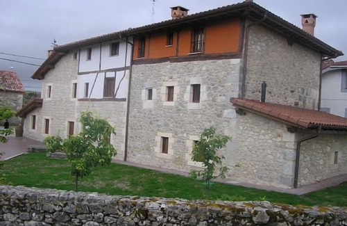 Argote Cabaña | Casa rural (alquiler íntegro) Aldeas de Treviño para 16 personas, ampliable
