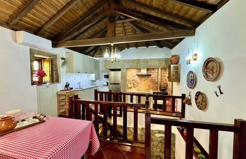 Bico Cabaña | Rural house facing the Mestre River