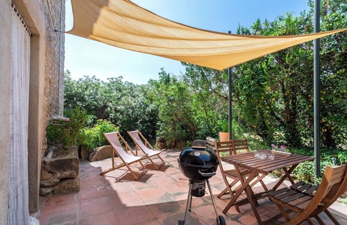 Pins Casa | Casa rural para escapada con piscina y chimenea