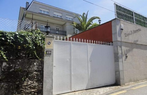 Poio Cabaña | Casa rural (alquiler íntegro) A Peregrina para 10 personas