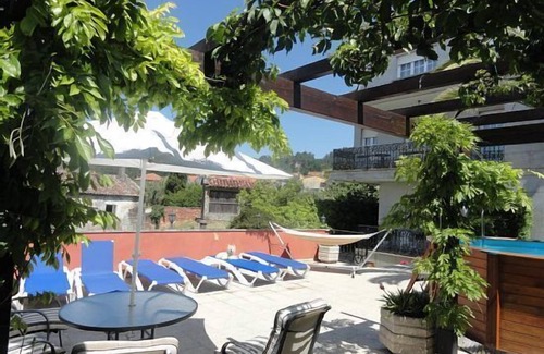 Poio Cabaña | Casa rural (alquiler íntegro) A Peregrina para 10 personas