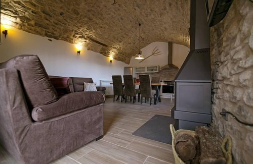 Las Ventas de Santa Lucia Cabaña | Casa rural (alquiler íntegro) La Bodega de Puy para 8 personas