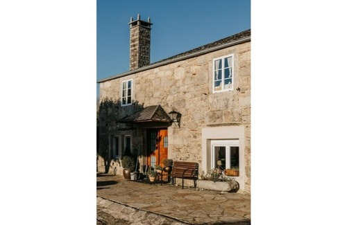 Friol Cabaña | Rural house in deep Galicia I Casa do Cuco
