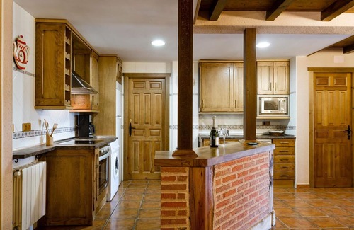 Sigueruelo Casa | Casa Rural 'La Cañada Real' con Vista a la Montaña, Terraza Privada y Wi-Fi