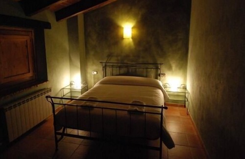 Biosca Cabaña | Casa rural Les Cots de Lloberola de 11 a 47 personas