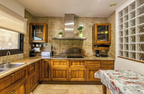 Sant Pere Despuig Villa | Casa rural Mas Plantalech con piscina, jardín y Wi-Fi
