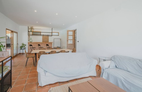 Torrecaballeros Casa | Rural House 'Rural Torrecaballeros' with Mountain View, Private Pool and Wi-Fi