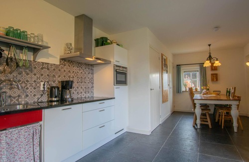 Zeeland Casa | Rural house with 2 bathrooms and a garden