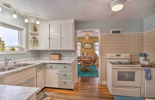 Minetto Cabaña | Rural Oswego Cottage on 50-Acre Orchard & Farm!