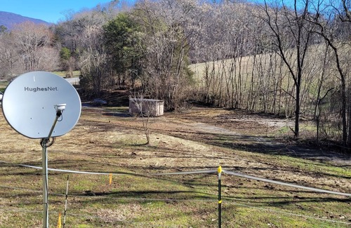 Speedwell Casa | Rural pet and equine friendly home on 1.5 acres near 2 marinas