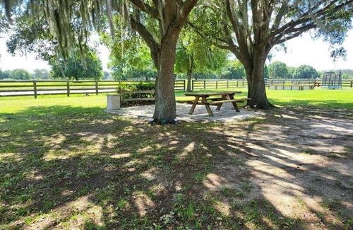 Polk City Casa | Rural, Pet & RV friendly house centrally located