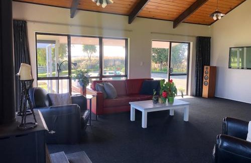 Kairanga Casa | Rural Stay On City Doorstep