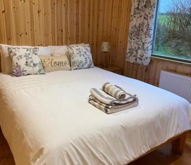 Nancledra Apartamento | Rural Wood Cabin - less than 3 miles from St Ives