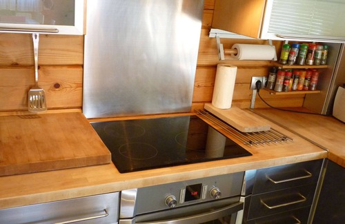 Can Vinyals Cabaña | Casa rural de madera en Sentmenat a 30 minutos de Barcelona para 10 personas