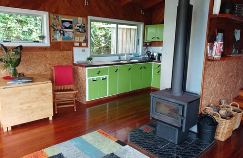 Bethells Beach Casa | Ruru Cottage enclavado en la hermosa playa de Bethells