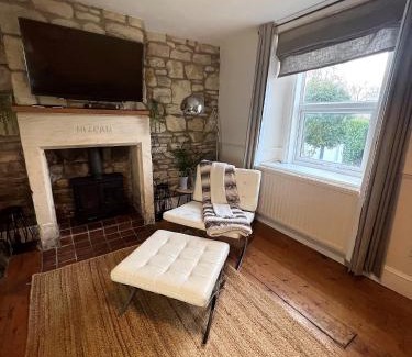 Bath Casa | Rush Hill Cottage - with parking for 2 cars