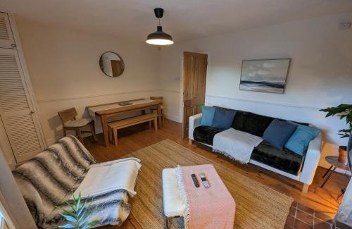 Bath Casa | Rush Hill Cottage - with parking for 2 cars
