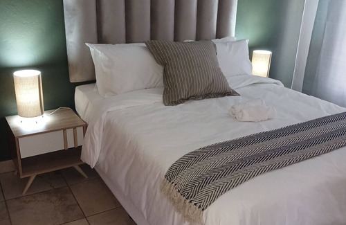 Rustenburg Apartamento | Rustenburg Cozy Apartment With Private Entrance & BBQ