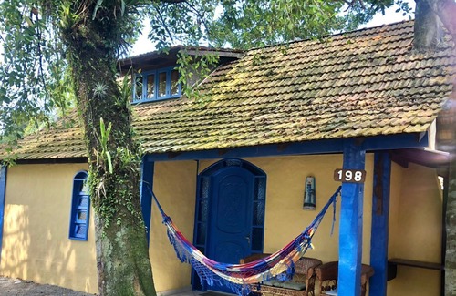 Centro Cabina | Rustic 1 or 2 bedroom cottages 200 meters from Bombinha's beach (wooded)