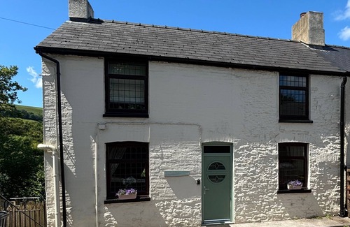 Defynnog Cabaña | Rustic 2Bedroom Cottage with Garden in Sennybridge