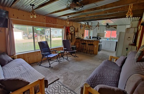Ventura Casa | Rustic and charming two-bedroom home a block from the lake and park!