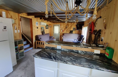 Ventura Casa | Rustic and charming two-bedroom home a block from the lake and park!