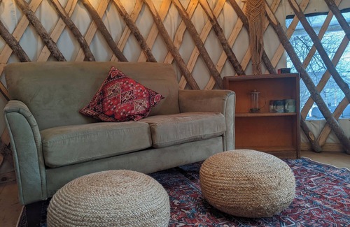 Dedham Apartamento | Rustic and cozy yurt on a farm