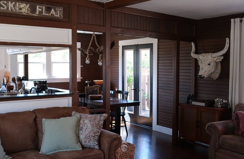 Ferndale Otro | Rustic and Private Capetown Ranch School House