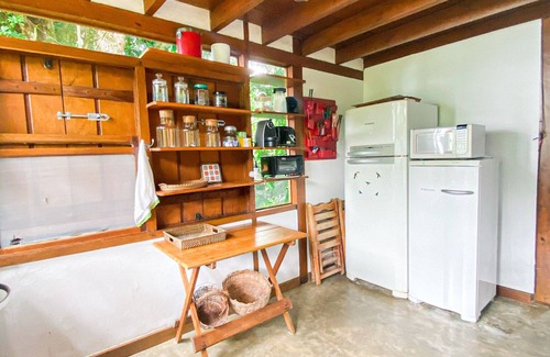 Picinguaba Casa | Rustic and sophisticated hideaway with seaview