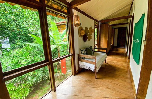 Picinguaba Casa | Rustic and sophisticated hideaway with seaview