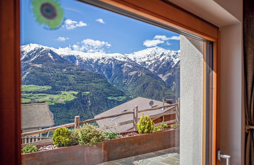 Castelbello-Ciardes Apartamento | Apartamento rústico Vermoi en granja de montaña con terraza