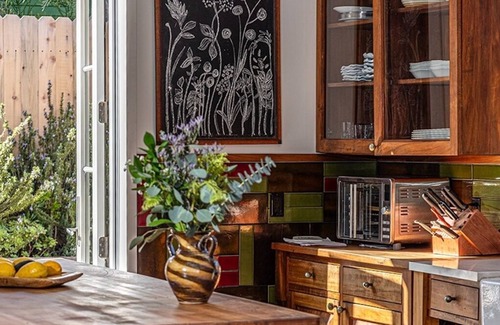 Camarillo Casa | Rustic Artist Retreat 5 5-minute walk to shops, 20 minute drive to the ocean.