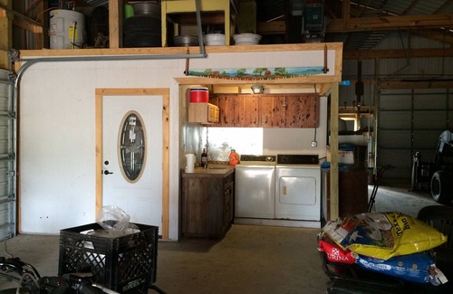 Cedar Lane Apartamento | Rustic Barn Apartment