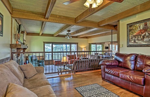 Colonial Pine Hills Casa | Rustic Black Hills Retreat w/ Expansive Views
