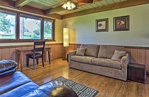 Colonial Pine Hills Casa | Rustic Black Hills Retreat w/ Expansive Views